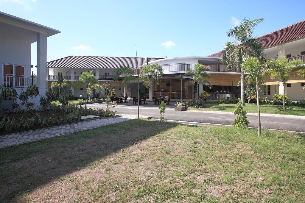 Narmada Convention Hall Hotel Mataram Exterior photo