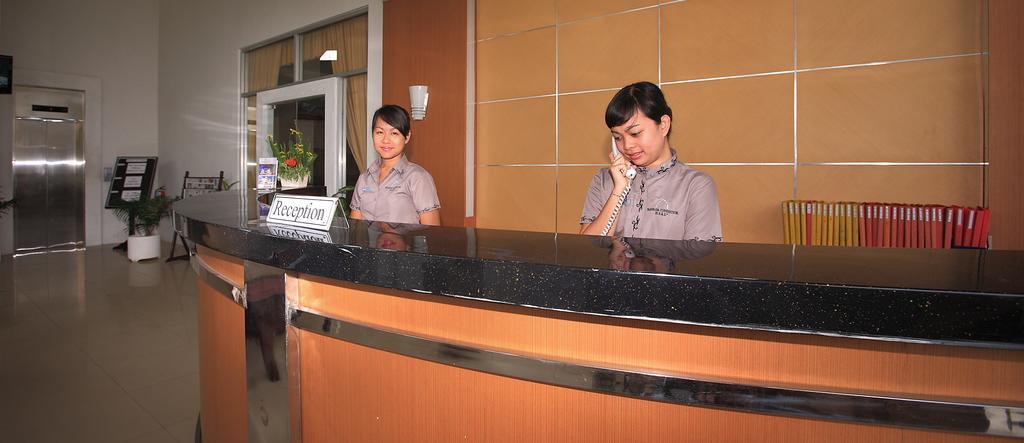 Narmada Convention Hall Hotel Mataram Exterior photo